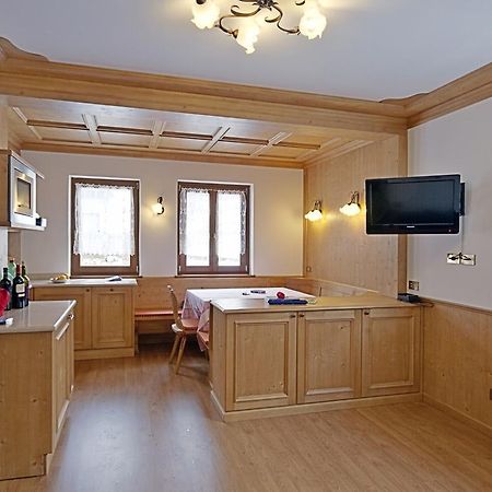 Appartamenti Barisetti Cortina dʼAmpezzo Szoba fotó