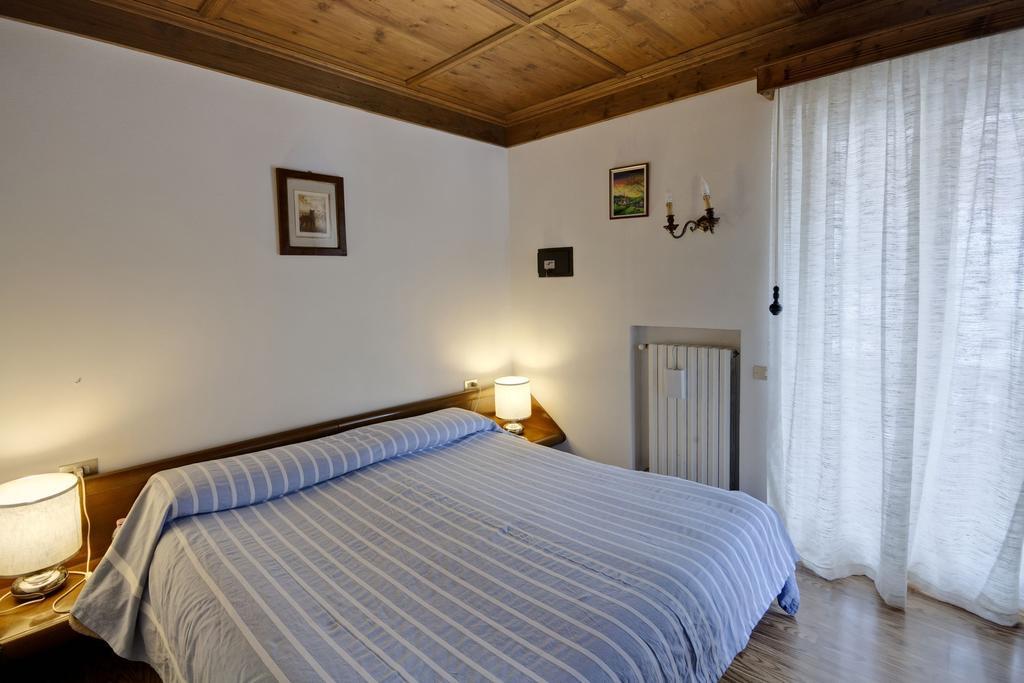 Appartamenti Barisetti Cortina dʼAmpezzo Szoba fotó